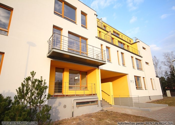 Pārdod dzīvokli, Jaunlazdu iela 7 - Attēls 1