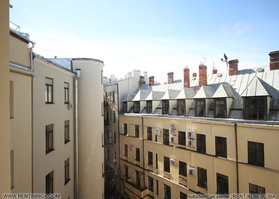 Apartment for rent, Strēlnieku street 1 - Image 1