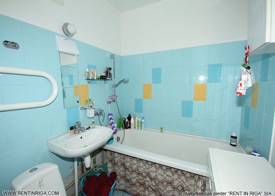 Pārdod dzīvokli, Pavasara gatve 4 - Attēls 1