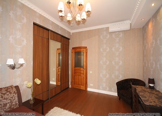 Apartment for rent, Kr.Valdemāra street 103 - Image 1