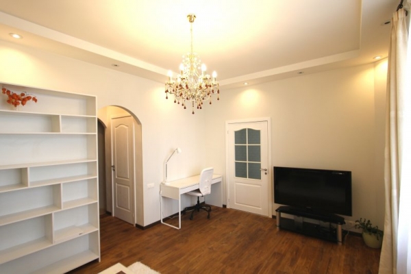 Izīrē dzīvokli, Struktoru iela 13 - Attēls 1