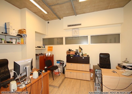 Office for rent, Tomsona street - Image 1