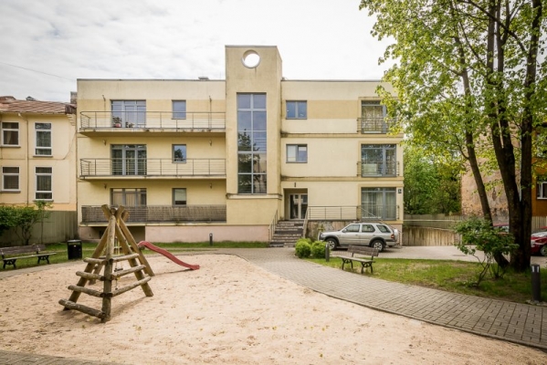 Pārdod dzīvokli, Koku iela 1 - Attēls 1