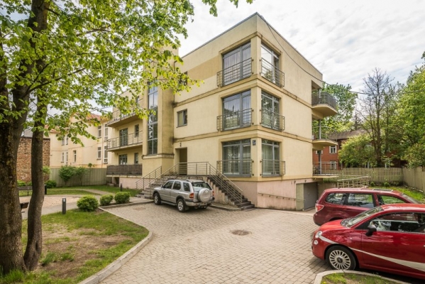 Pārdod dzīvokli, Koku iela 1 - Attēls 1