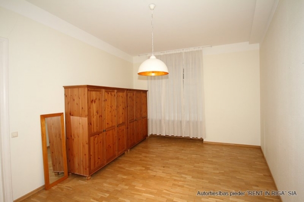 Apartment for rent, Tērbatas street 9 - Image 1