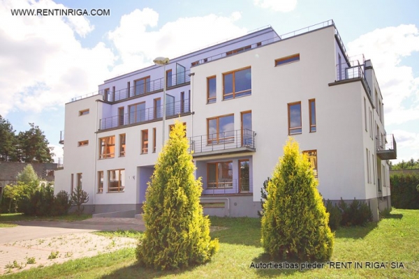 Pārdod dzīvokli, Jaunlazdu iela 12 - Attēls 1