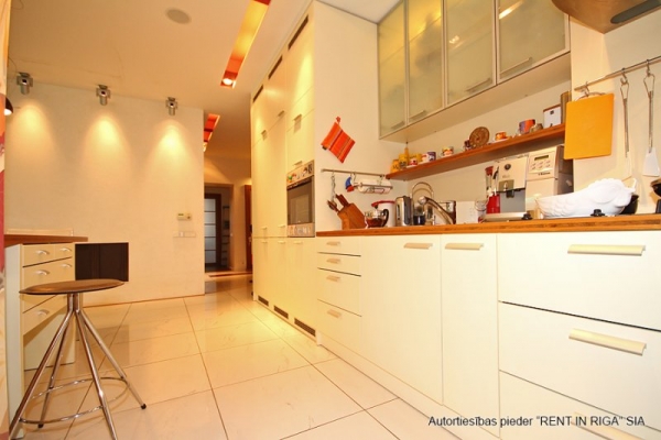 Izīrē dzīvokli, Stabu iela 21 - Attēls 1