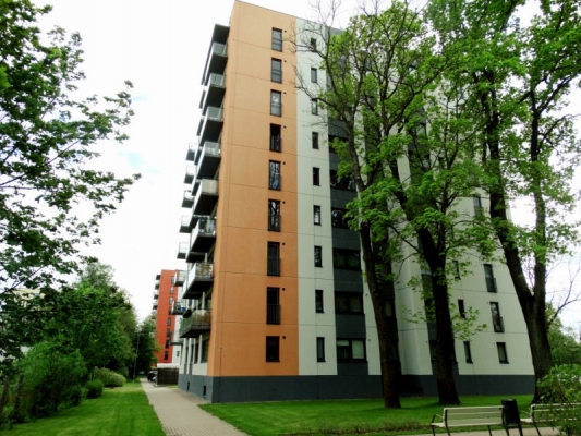 Pārdod dzīvokli, Jūrmalas gatve 100 - Attēls 1