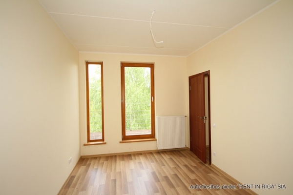 Izīrē dzīvokli, Jaunlazdu iela 10 - Attēls 1