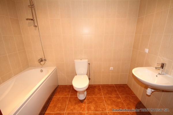 Izīrē dzīvokli, Jaunlazdu iela 10 - Attēls 1