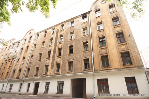 Property building for sale, Alūksnes street - Image 1