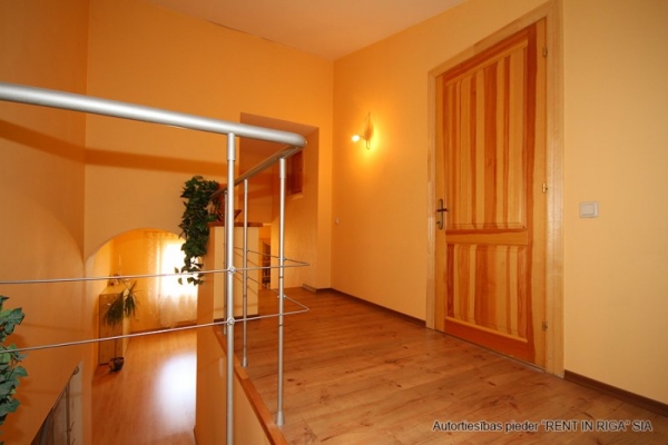 Pārdod māju, Meldru iela - Attēls 1