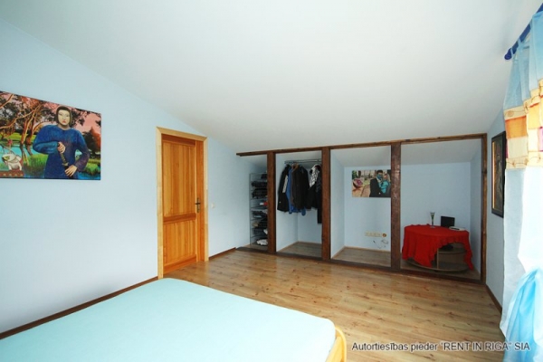 Pārdod māju, Meldru iela - Attēls 1