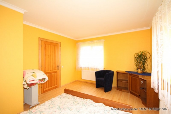 Pārdod māju, Meldru iela - Attēls 1