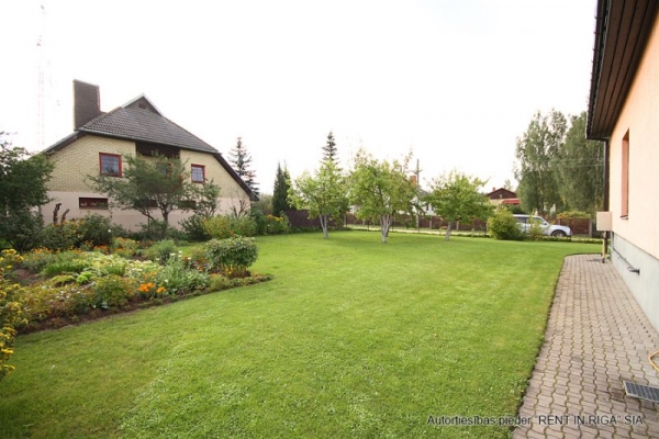 Pārdod māju, Meldru iela - Attēls 1