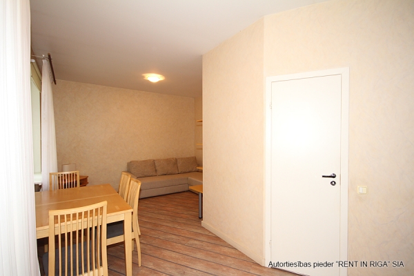 Apartment for rent, Mēness street 11 - Image 1