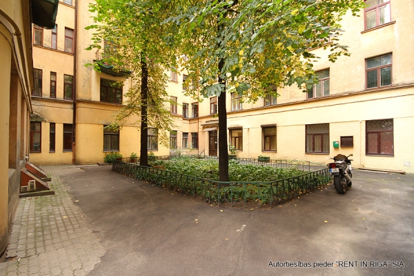 Apartment for sale, Čaka street 49 - Image 1