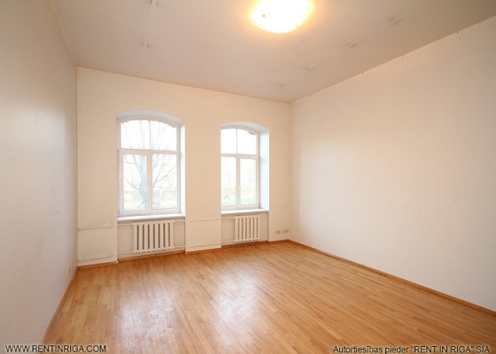 Apartment for sale, Meierovica bulvāris 6 - Image 1
