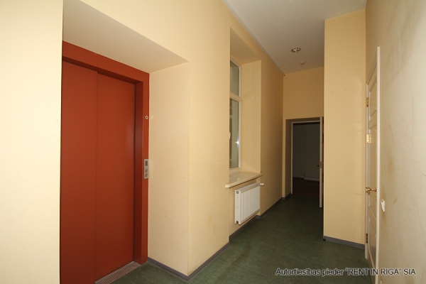 Office for rent, Doma laukums street - Image 1