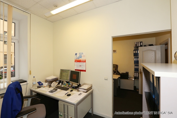 Office for rent, Barona street - Image 1