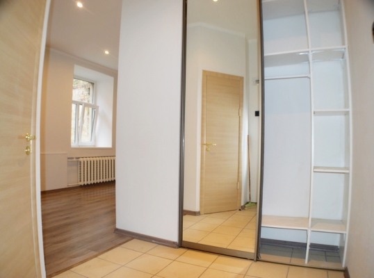 Pārdod dzīvokli, Zvaigžņu iela 24 - Attēls 1