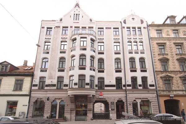 Apartment for rent, Blaumaņa street 12A - Image 1