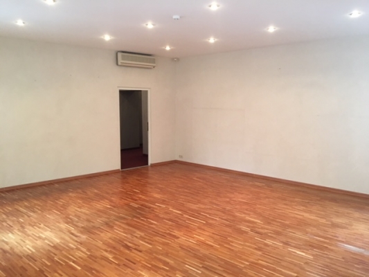 Property building for sale, Mazā pils street - Image 1