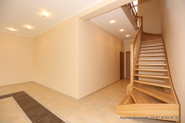 House for rent, Upesciema street - Image 1