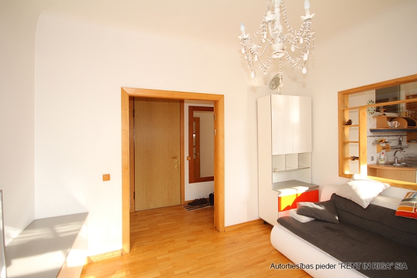 Izīrē dzīvokli, Bruņinieku iela 72 - Attēls 1