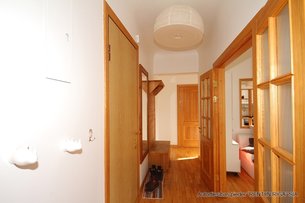 Izīrē dzīvokli, Bruņinieku iela 72 - Attēls 1