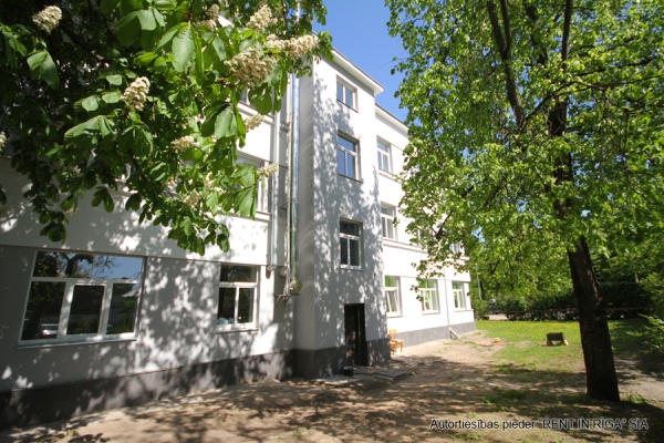 Property building for sale, Brīvības gatve street - Image 1