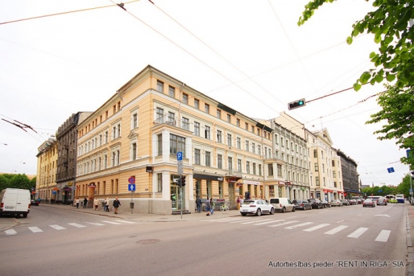 Izīrē dzīvokli, Merķeļa iela 17/19 - Attēls 1