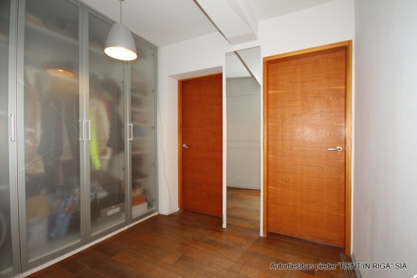 Pārdod dzīvokli, Bākas iela 19 - Attēls 1