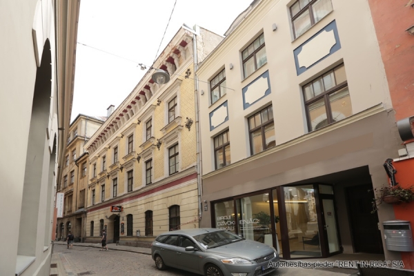 Retail premises for rent, Mazā Smilšu street - Image 1