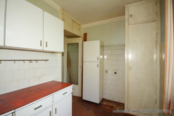 Pārdod dzīvokli, Brīvības iela 239 - Attēls 1