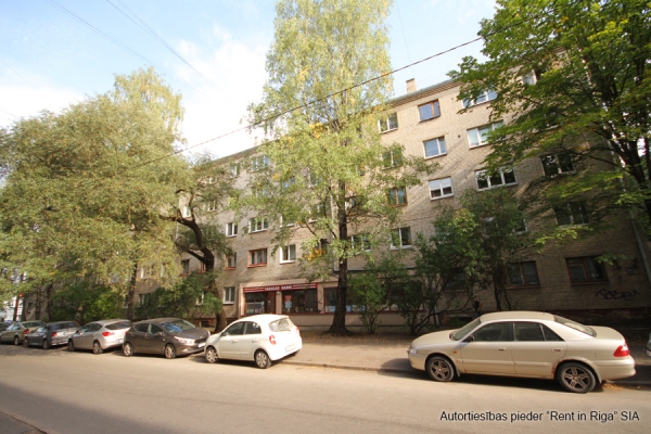Retail premises for sale, Mālpils street - Image 1