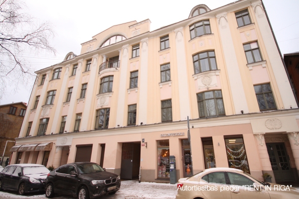 Apartment for rent, Strēlnieku street 13 - Image 1