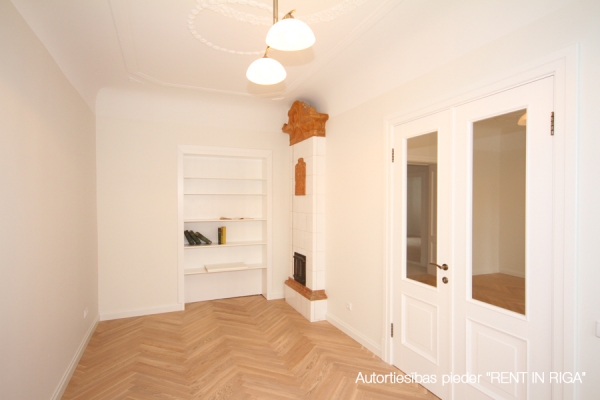 Apartment for rent, Dzirnavu street 1 - Image 1