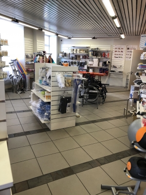 Pārdod tirdzniecības telpas, A. Čaka iela - Attēls 1
