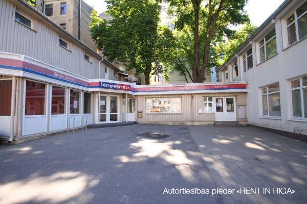 Retail premises for rent, Skolas street - Image 1