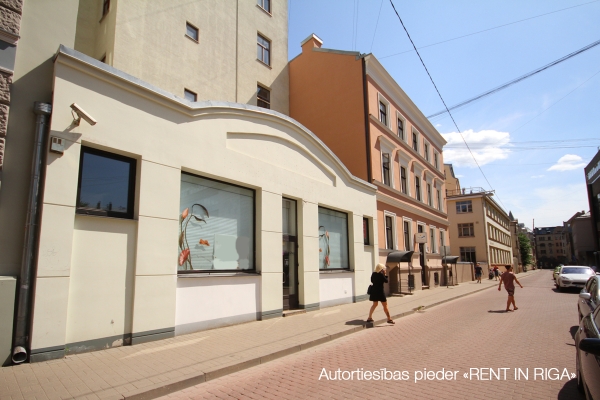 Property building for sale, Pērses street - Image 1