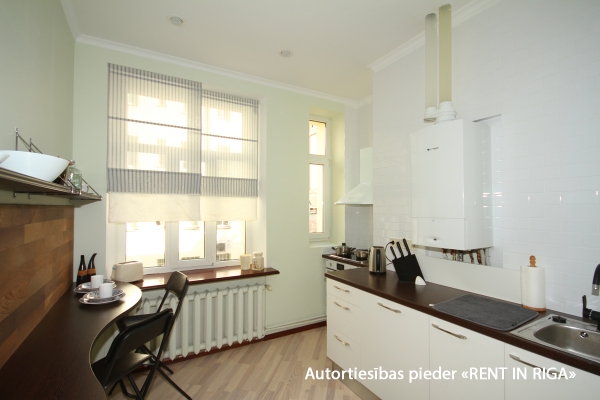 Apartment for rent, Vīlandes street 12 - Image 1