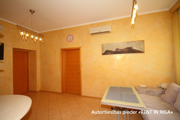 Apartment for rent, Gogoļa street 8/10 - Image 1