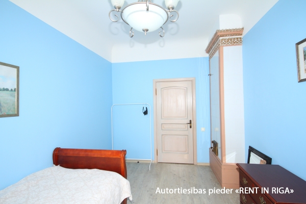 Apartment for rent, Dzirnavu iela street 62 - Image 1