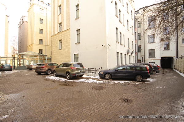 Продают квартиру, улица Pulkveža Brieža 11 - Изображение 1
