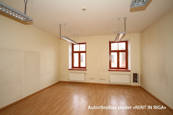 Office for rent, Dzirnavu street - Image 1