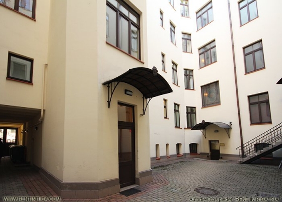 Apartment for rent, Vīlandes street 1 - Image 1