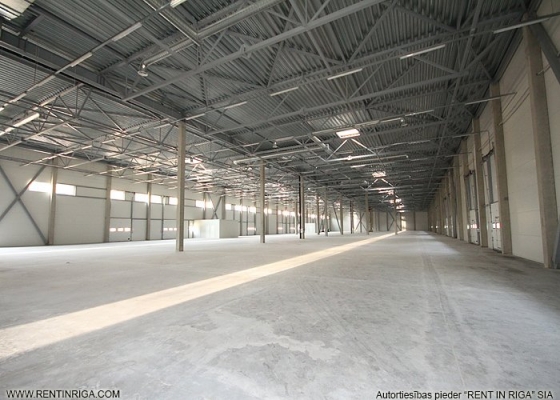 Iznomā noliktavu, Daugavgrīvas iela - Attēls 1