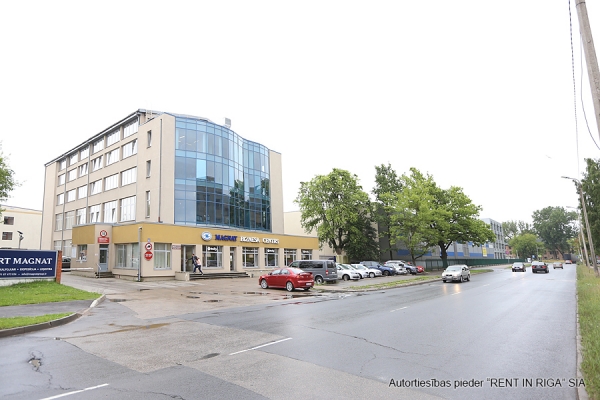 Iznomā noliktavu, Daugavgrīvas iela - Attēls 1