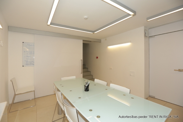 Iznomā biroju, Mazā Smilšu iela - Attēls 1